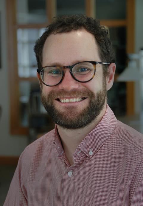 Benjamin Peck Headshot 